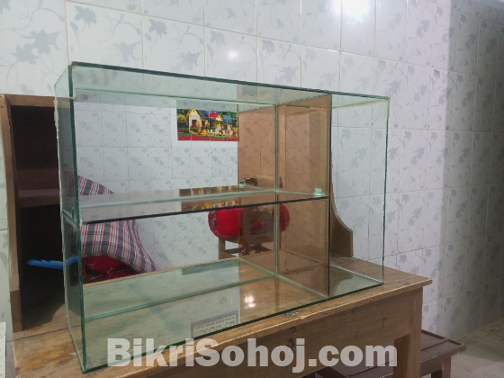 গ্লাসের মাল্টি-লেয়ার শেলফ / অ্যাকোয়ারিয়াম স্ট্যান্ড